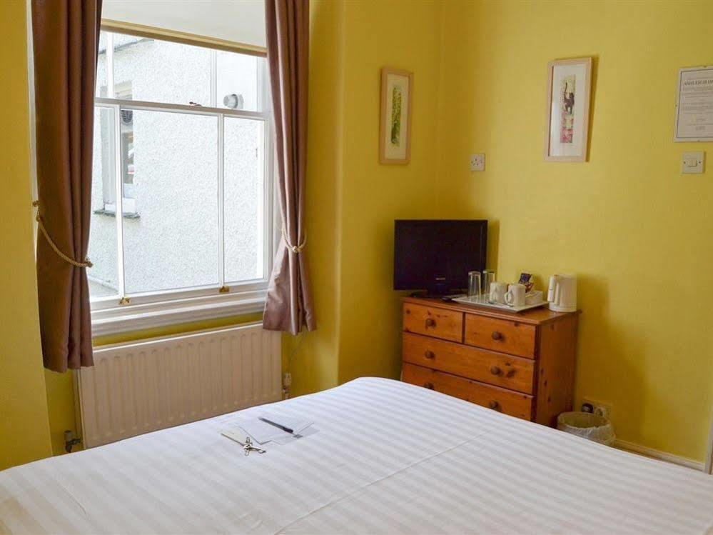 Ashleigh House Bed & Breakfast วินเดอร์เมียร์ ภายนอก รูปภาพ