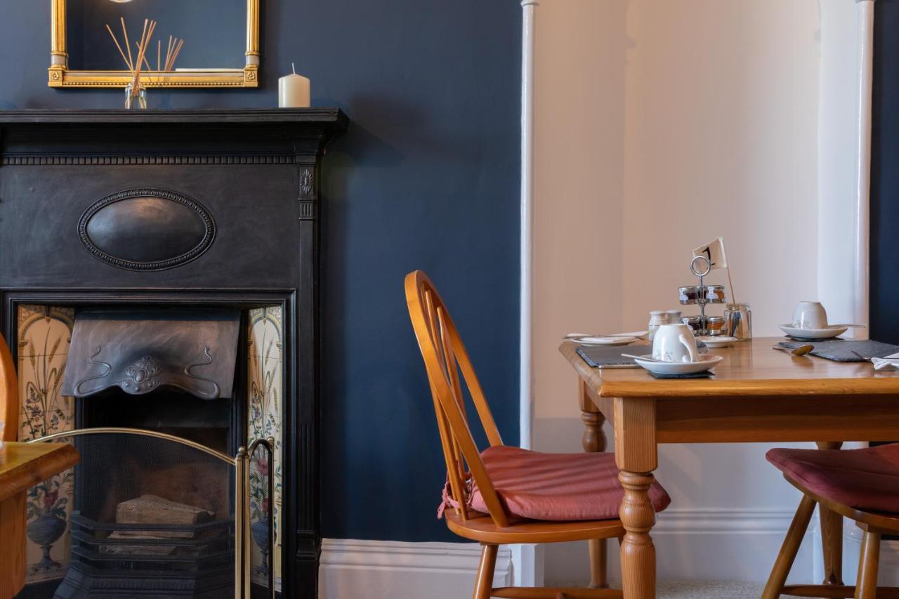 Ashleigh House Bed & Breakfast วินเดอร์เมียร์ ภายนอก รูปภาพ