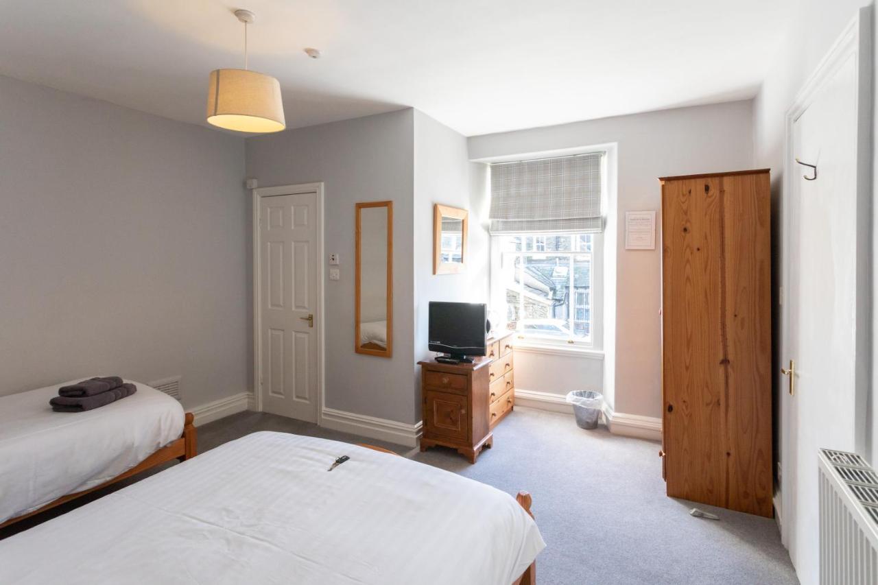 Ashleigh House Bed & Breakfast วินเดอร์เมียร์ ภายนอก รูปภาพ
